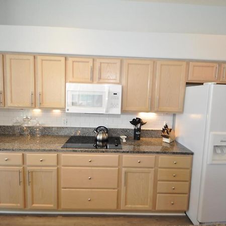 Sunset Bay Beautiful Pool Home - Bring Your Boat Or Jet Ski - Canal With Dock- Sleeps 10 - 4 Bd Palm Coast Exterior photo